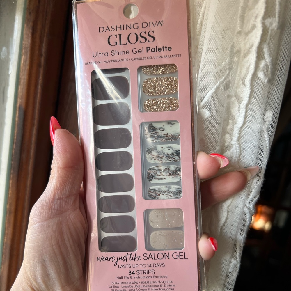 ❤️Dashing Diva Gloss gel palette❤️ - Picture 2 of 5